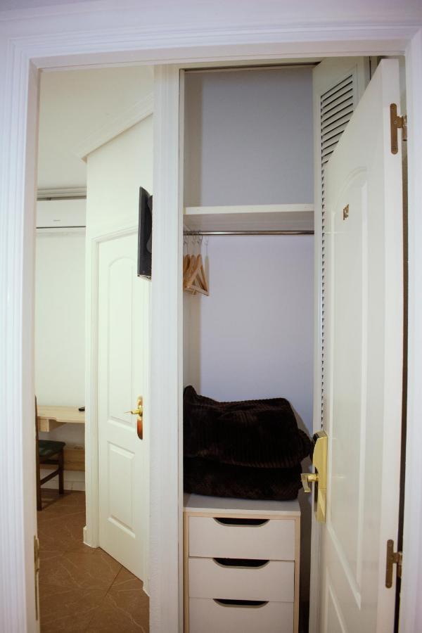 Hostal Artico 马德里 外观 照片