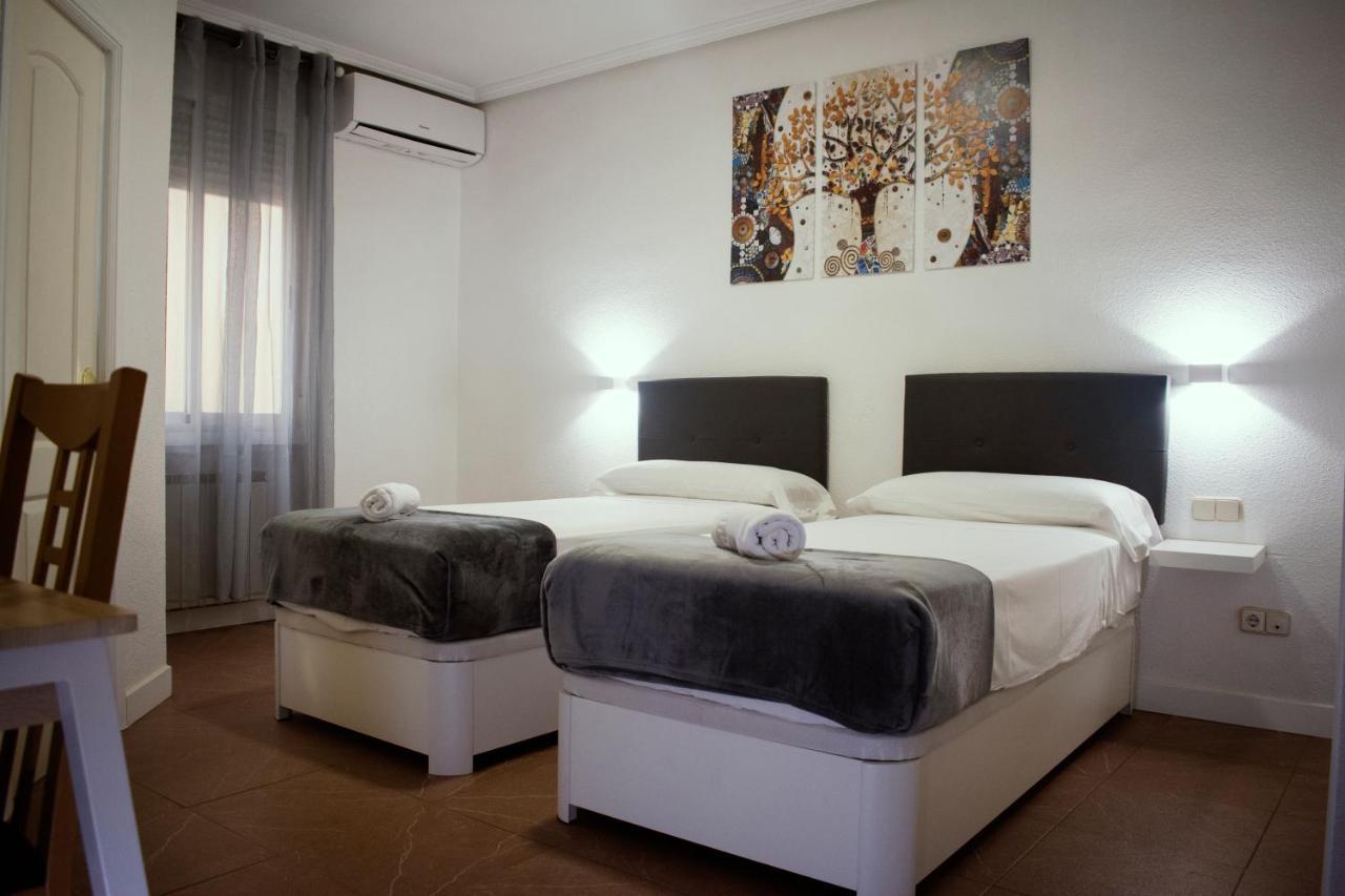 Hostal Artico 马德里 外观 照片