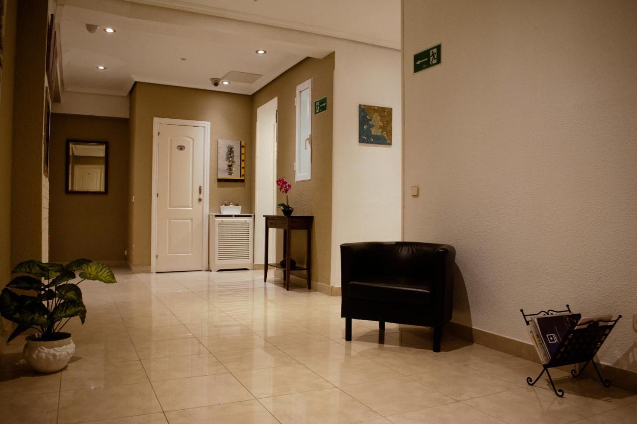 Hostal Artico 马德里 外观 照片